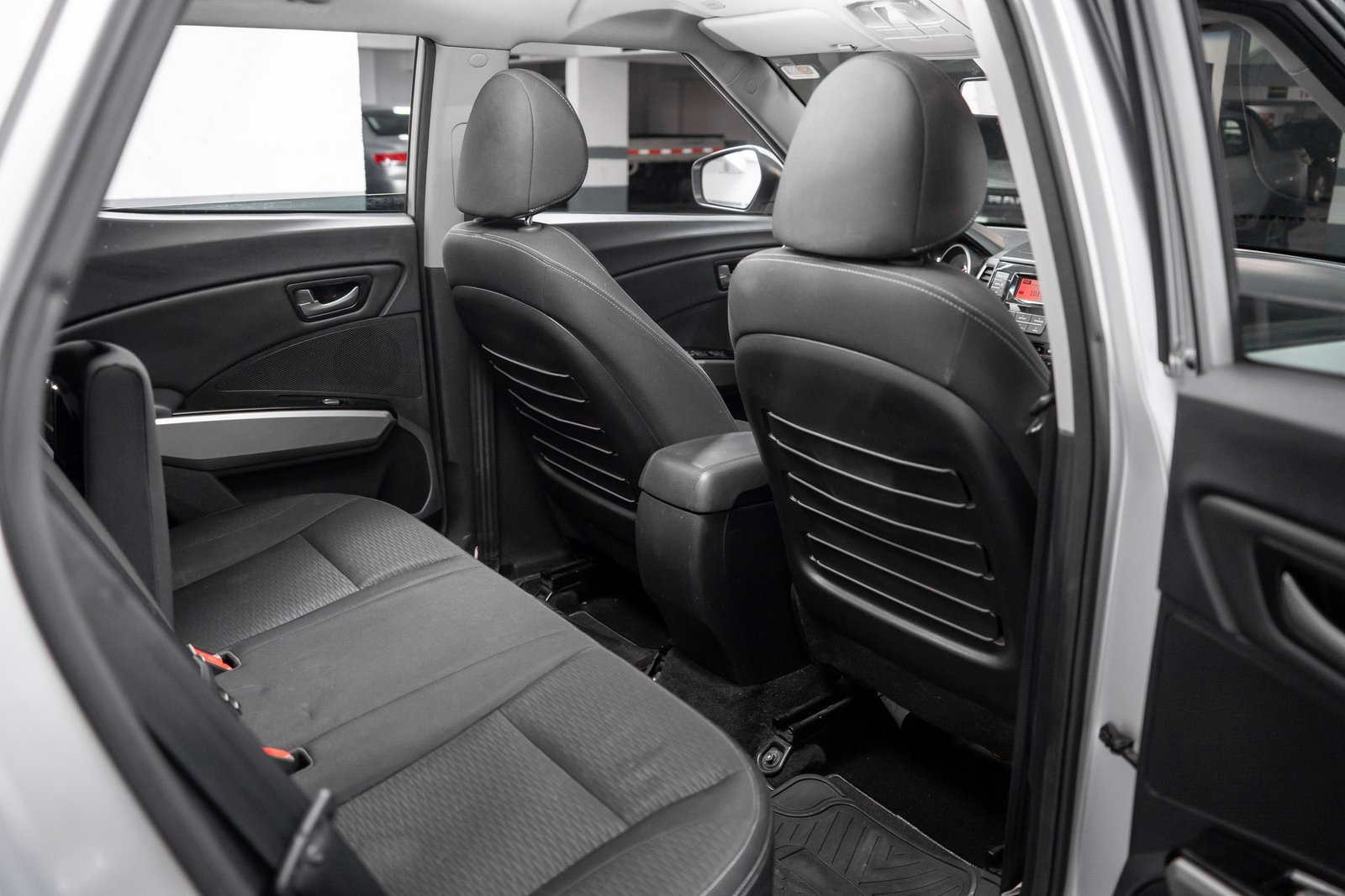 SsangYong Tivoli 1.6 2018 - Imagen 4 de 17