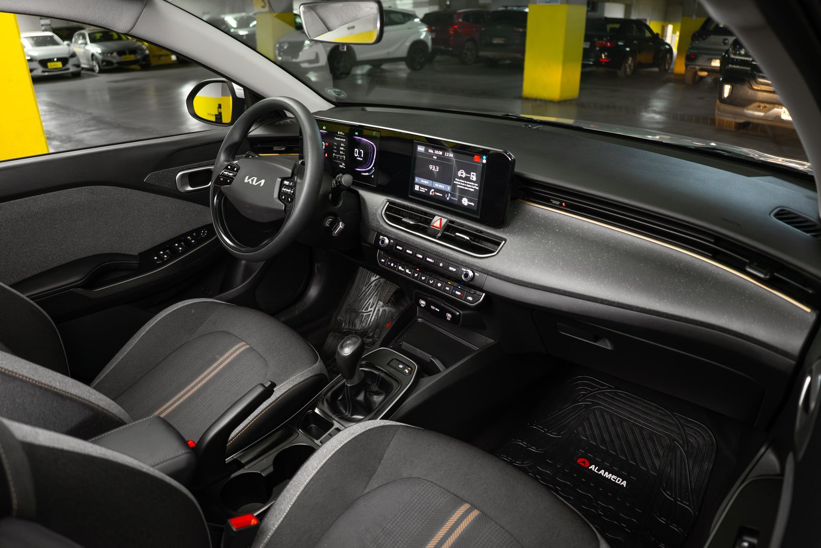 Kia K3 Cross 1.4 2025 - Imagen 12 de 17