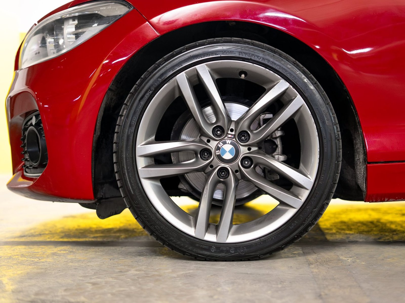 BMW 118d 2.0 2019 - Foto 2 de 13