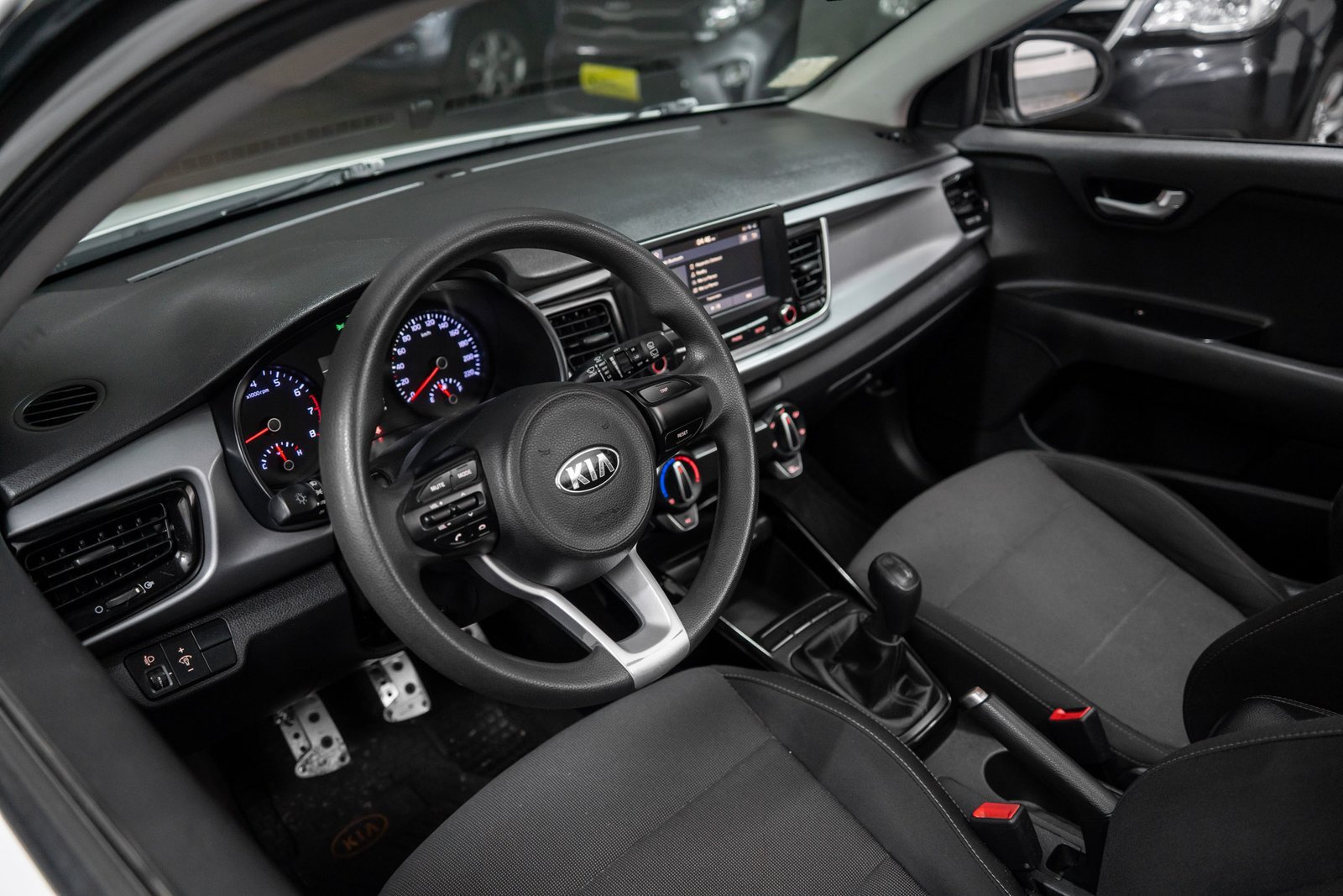 Kia Rio5 1.4 2020 - Imagen 10 de 16