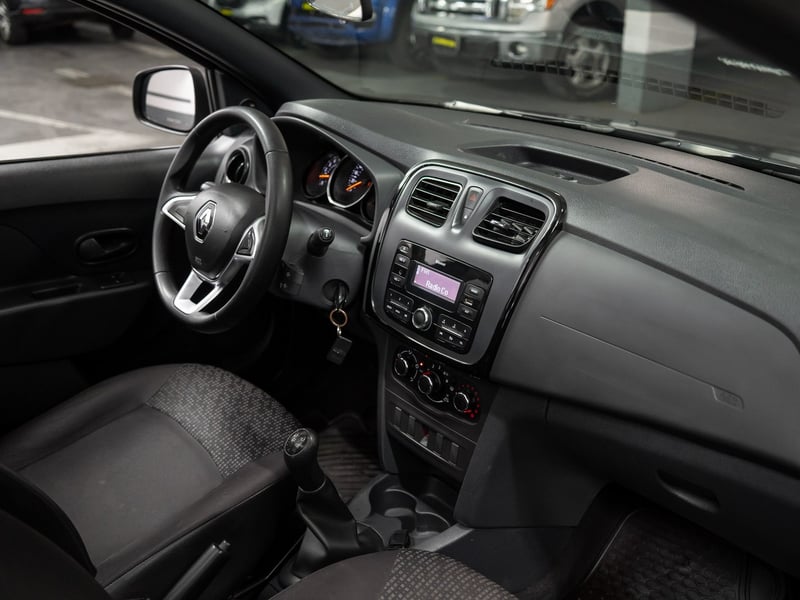Renault Symbol 1.6 2022 - Imagen 12 de 16