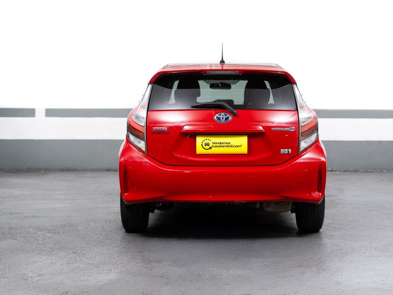 Toyota Prius C 1.5 2018 - Foto 5 de 20