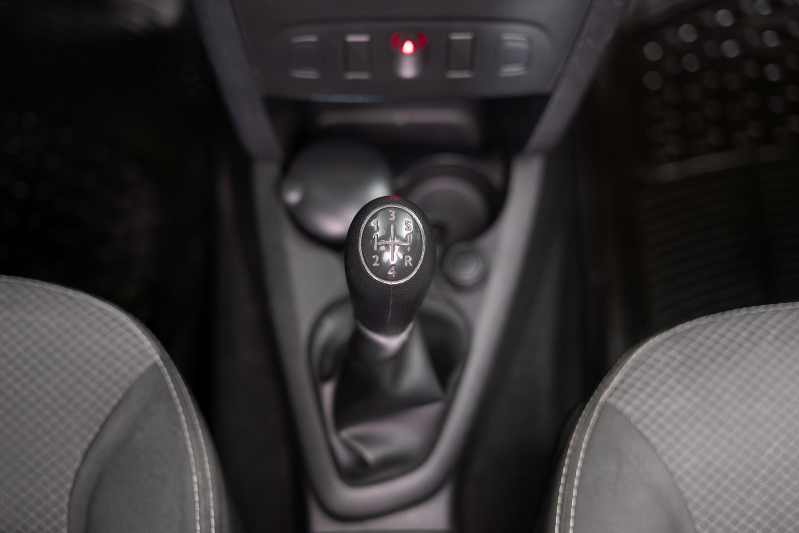 Renault Symbol 1.6 2017 - Imagen 16 de 17