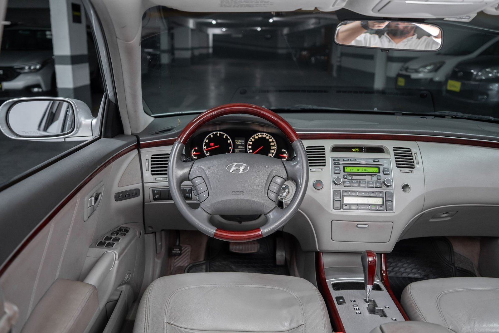 Hyundai Azera 3.3 2007 - Imagen 3 de 20