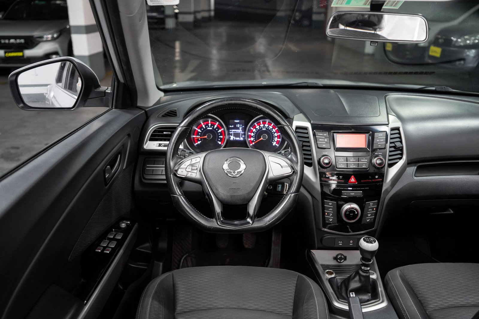 SsangYong Tivoli 1.6 2018 - Imagen 3 de 17