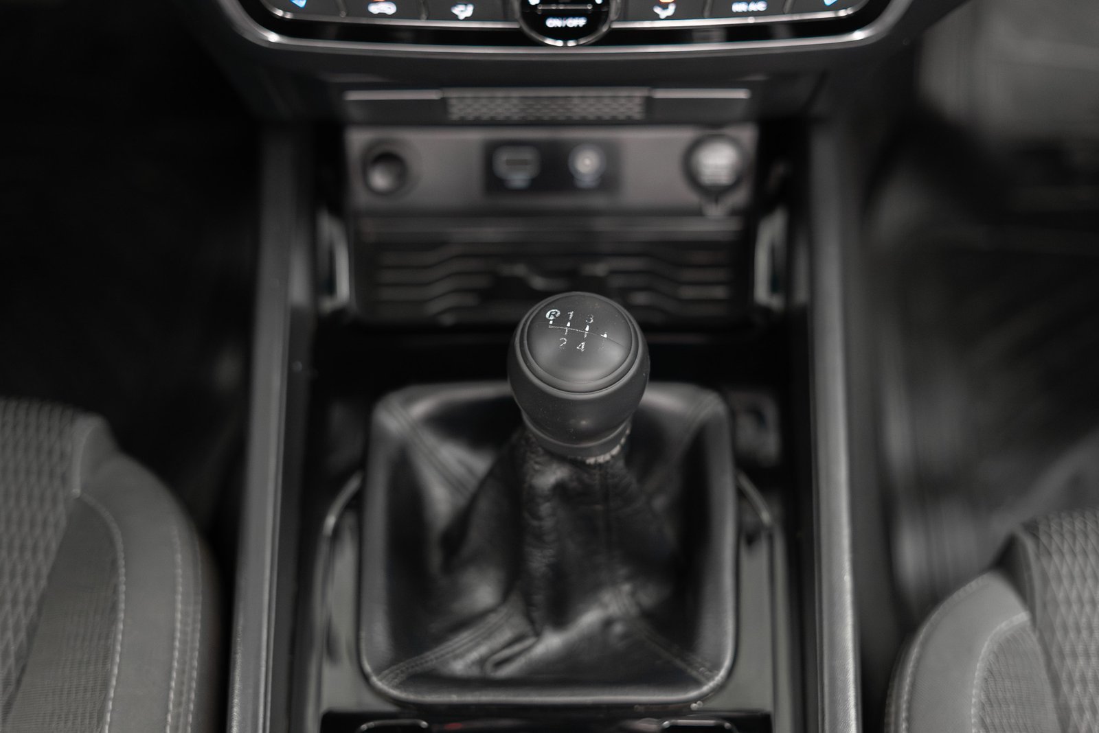 SsangYong Rexton 2.2 2020 - Imagen 16 de 18
