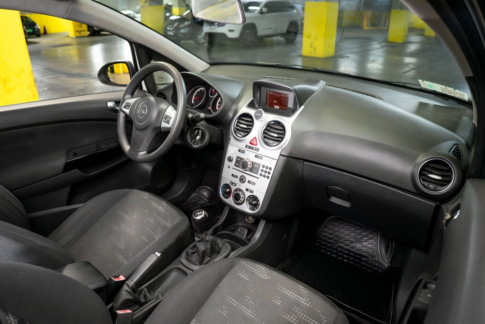 Opel Corsa 1.4 2014 - Imagen 12 de 18