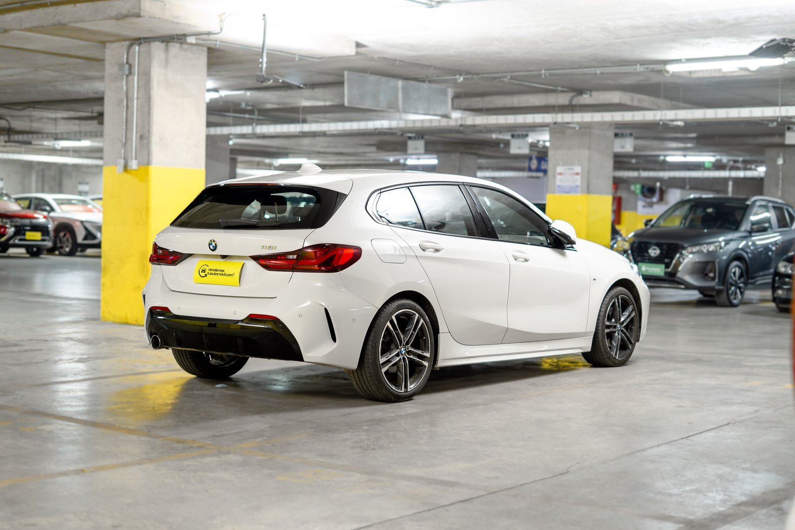 BMW 118i 1.5 2021 - Imagen 8 de 20
