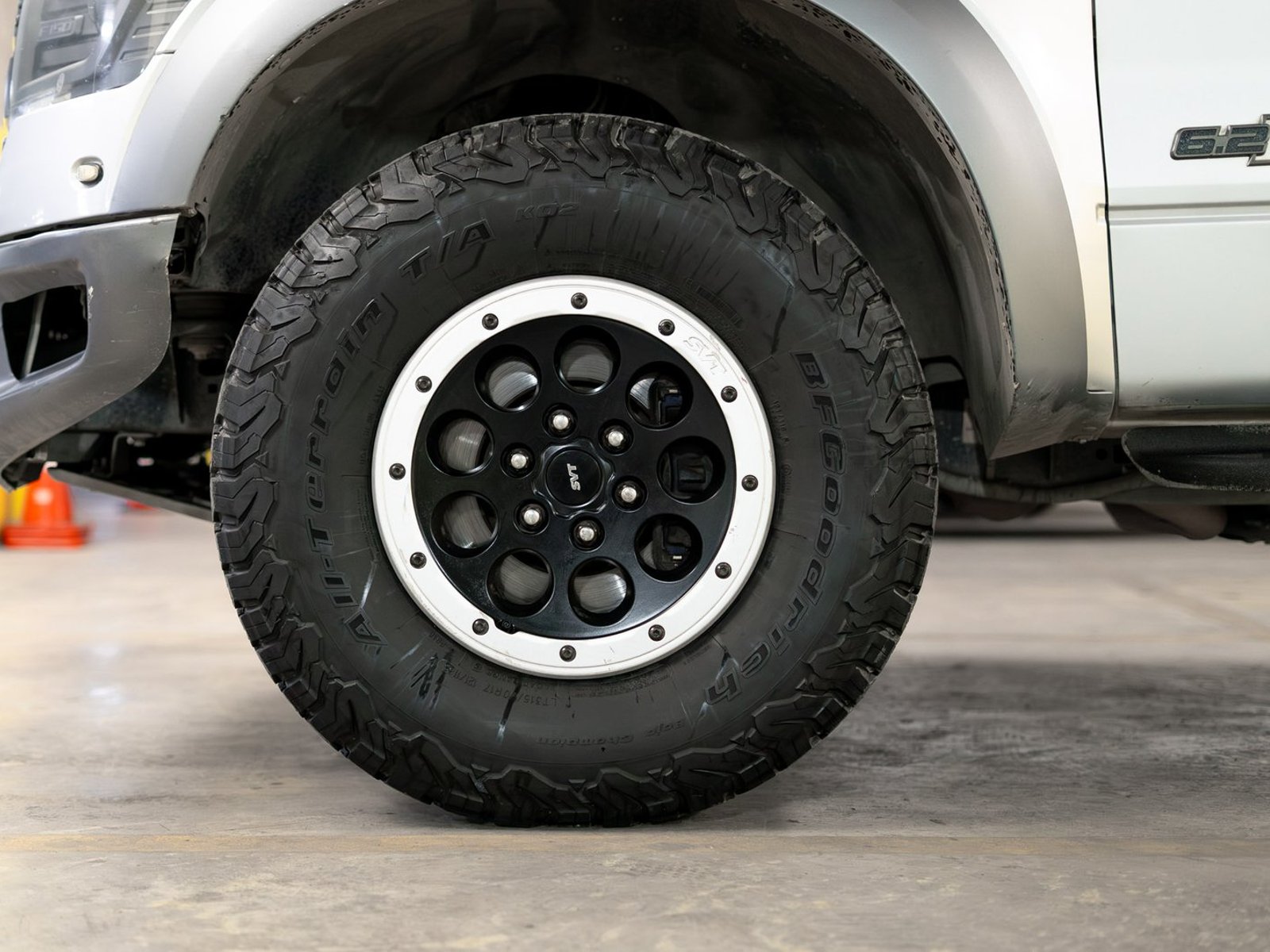 Ford F-150 Raptor 6.2 2015 - Foto 2 de 20