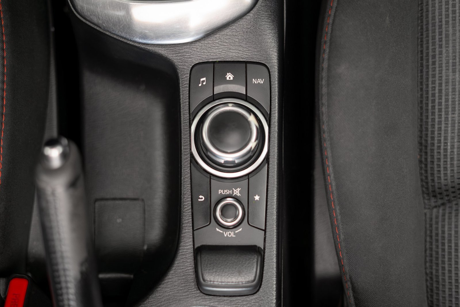 Mazda 2 1.5 2017 - Imagen 17 de 18
