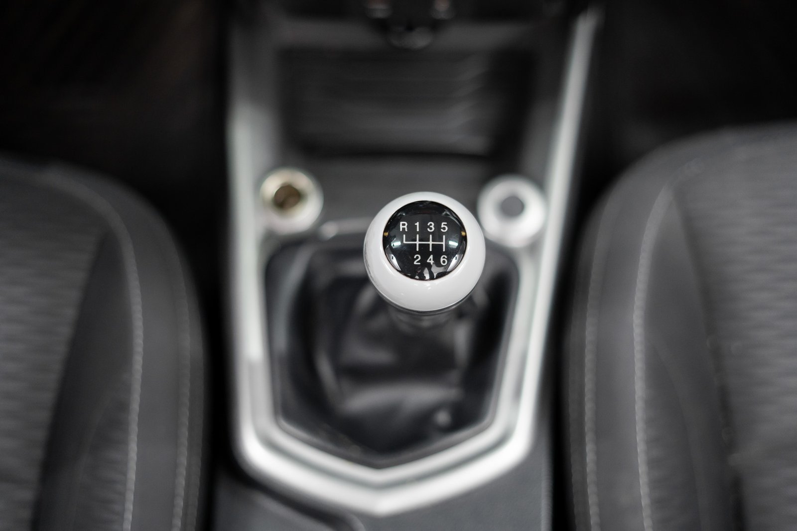 SsangYong Tivoli 1.6 2018 - Imagen 16 de 17