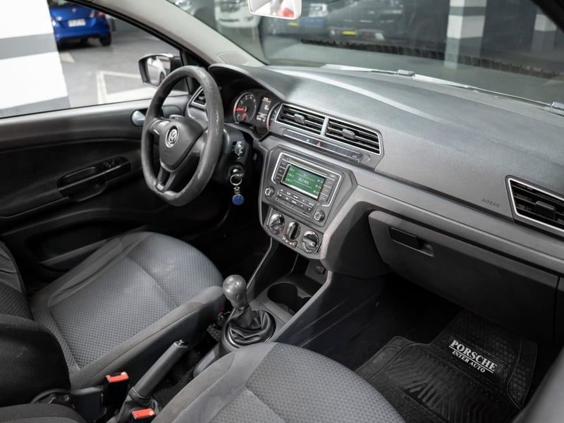 Volkswagen Voyage 1.6 2017 - Imagen 15 de 16