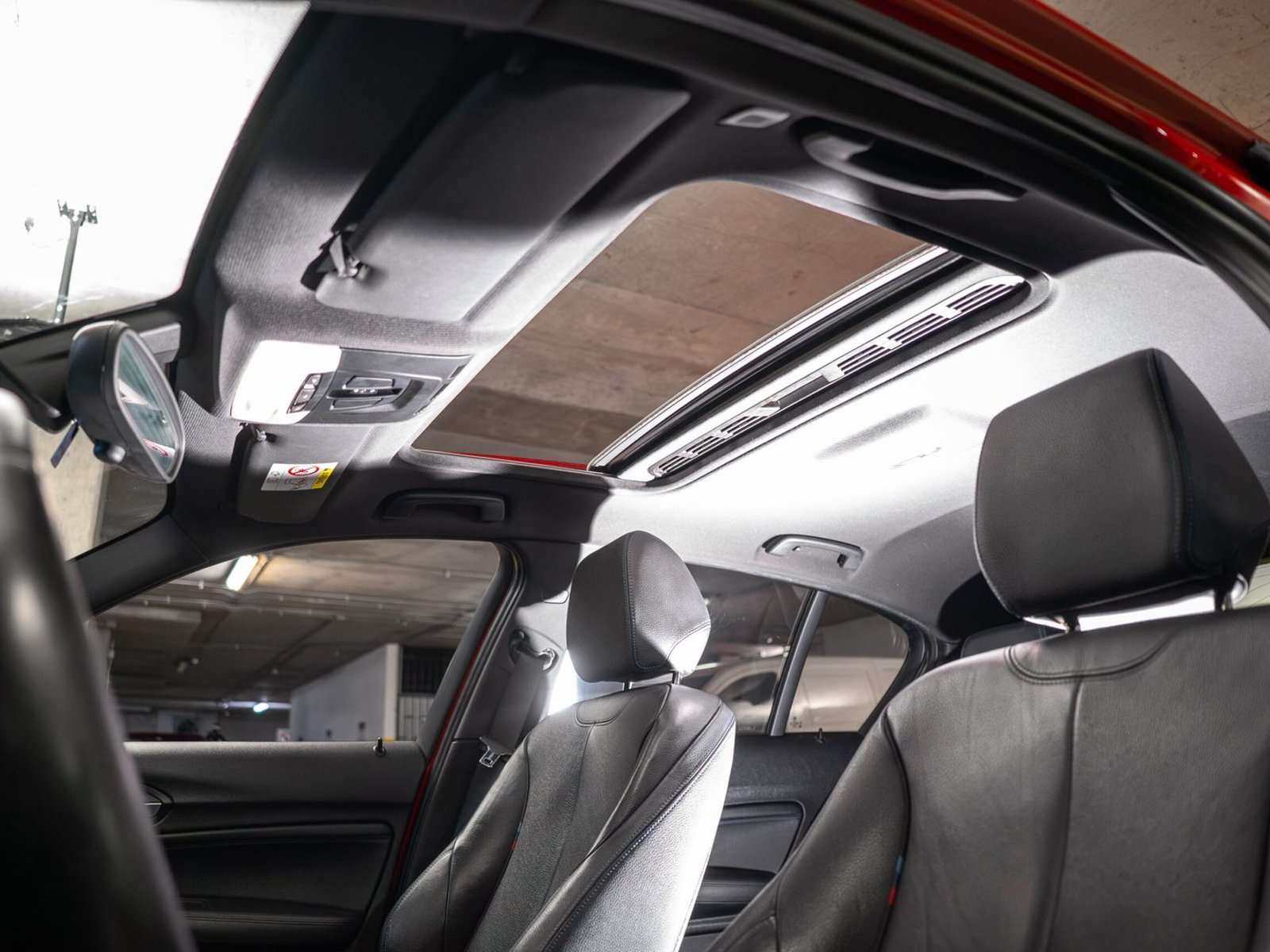 BMW 118d 2.0 2019 - Foto 4 de 13