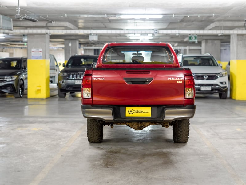 Toyota Hilux 2.4 2023 - Imagen 8 de 18