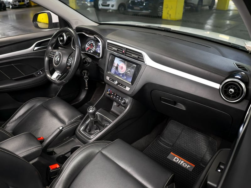 MG Zs 1.5 2018 - Imagen 12 de 17
