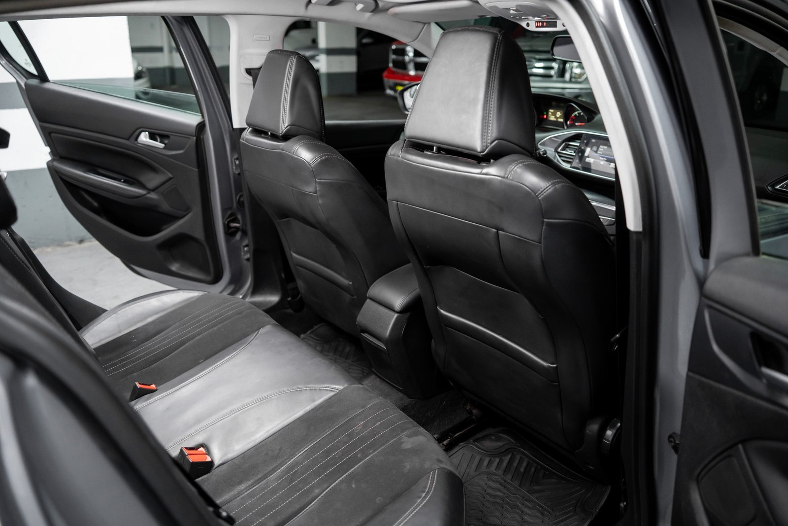 Peugeot 308 1.6 2016 - Imagen 4 de 20