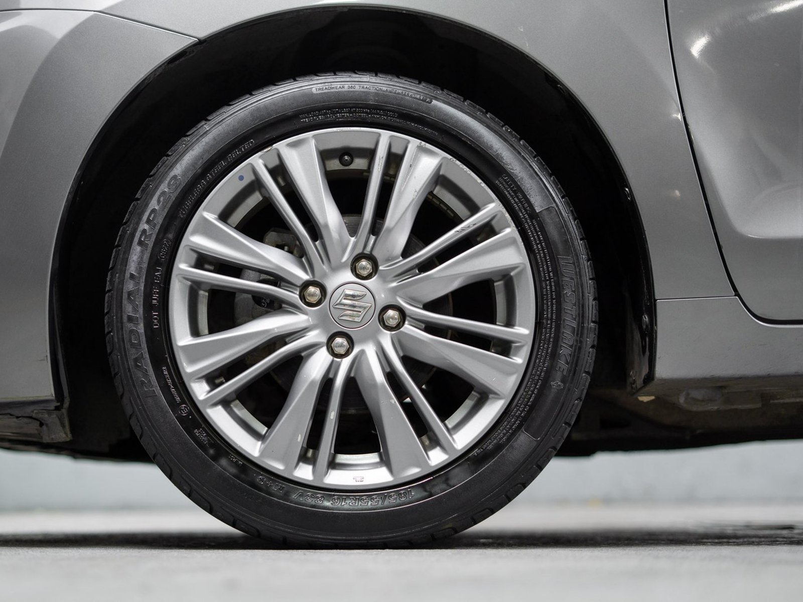Suzuki Baleno 1.4 2019 - Foto 2 de 19