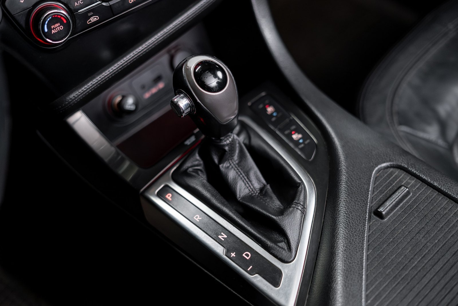 Kia Optima 2.0 Auto Hybrid Full 2014 - Imagen 16 de 20