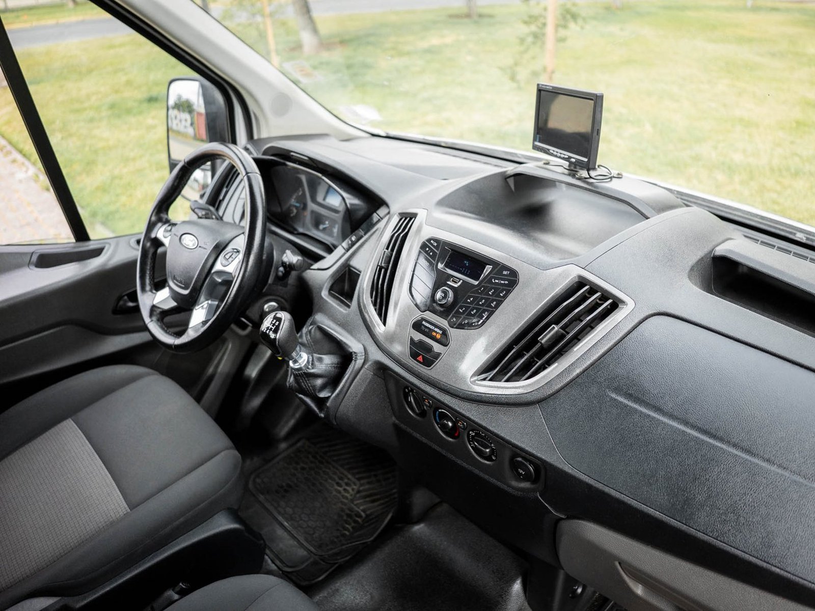 Ford Transit Chasis 2.2 2023 - Foto 3 de 16
