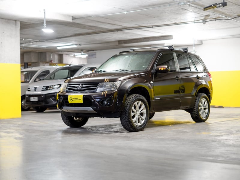 Suzuki Grand Nomade 2.4 2016 - Imagen 7 de 12