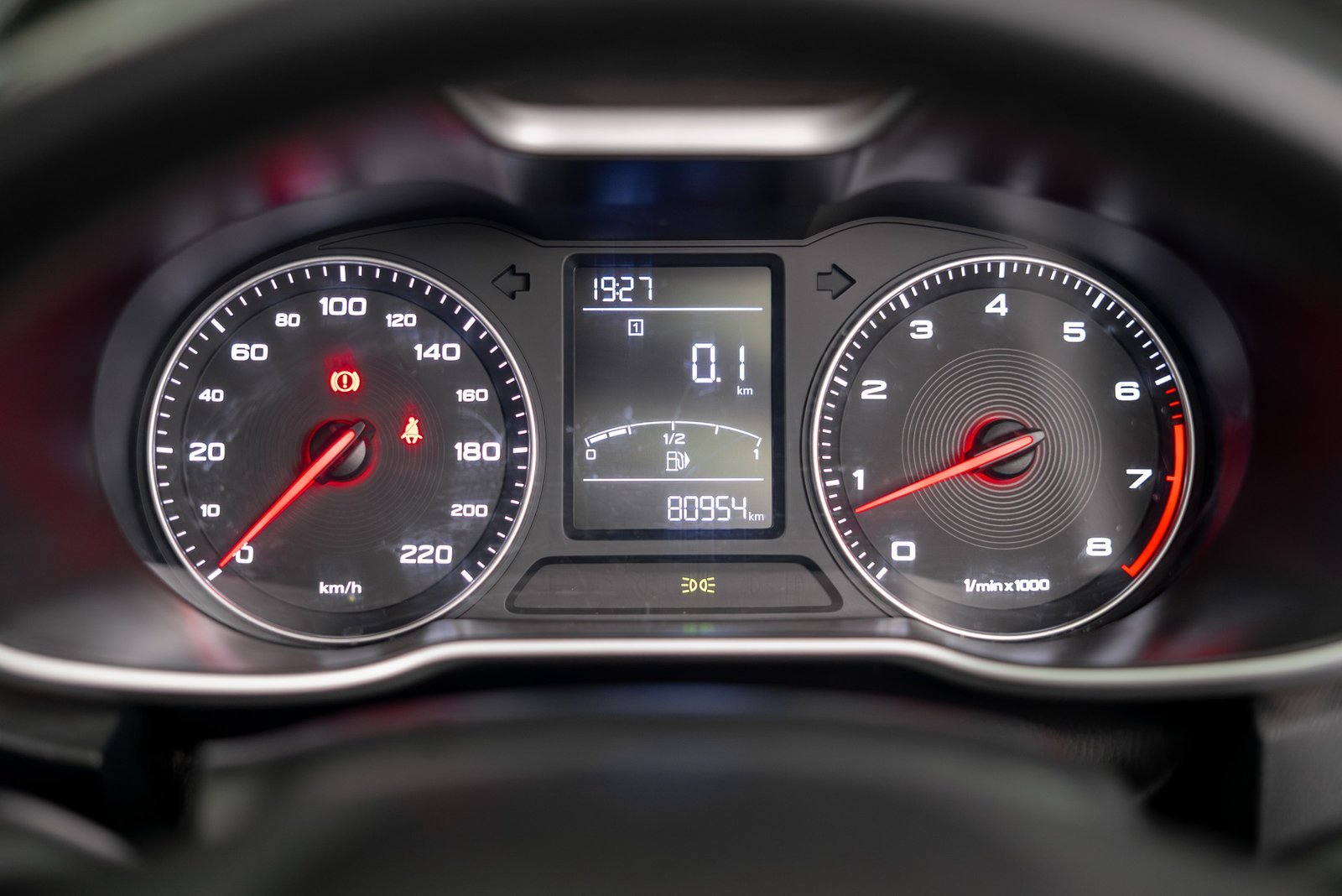 MG Zs 1.5 2018 - Imagen 13 de 17