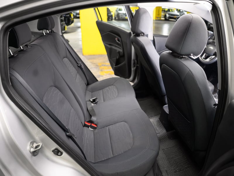 Kia Rio4 1.4 2013 - Imagen 4 de 16