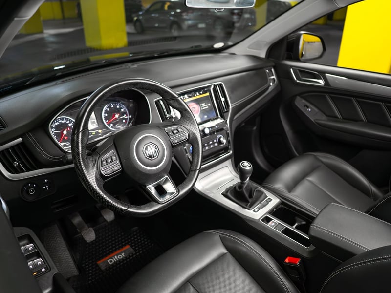 MG Rx5 1.5 2023 - Imagen 11 de 15