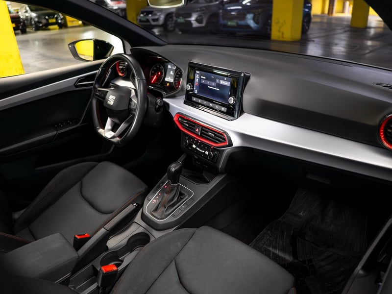 SEAT Ibiza 1.6 2023 - Imagen 12 de 20