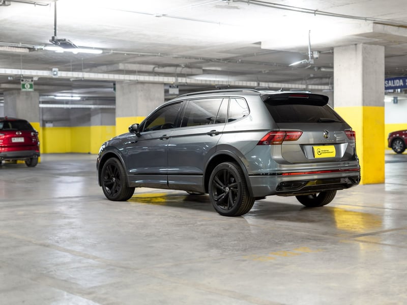 Volkswagen Tiguan 2.0 R-line 2023 - Imagen 9 de 20
