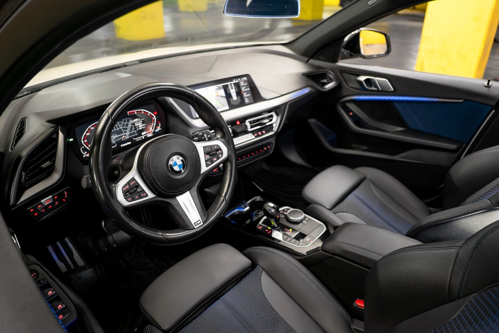 BMW 118i 1.5 2021 - Imagen 14 de 20