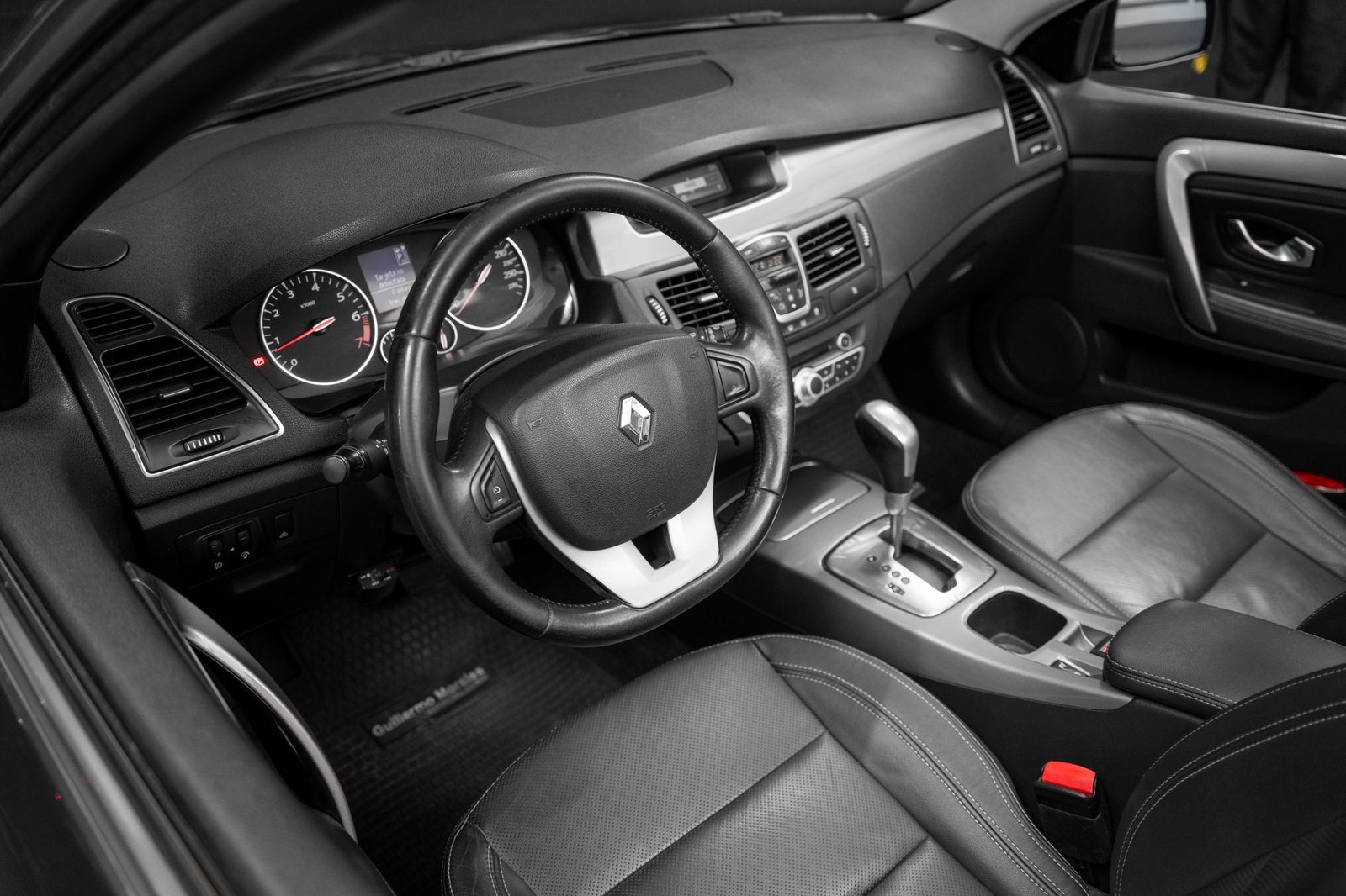 Renault Laguna Iii 2.0 2013 - Imagen 12 de 20