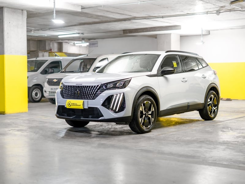 Peugeot 2008 1.2 2024 - Imagen 7 de 20