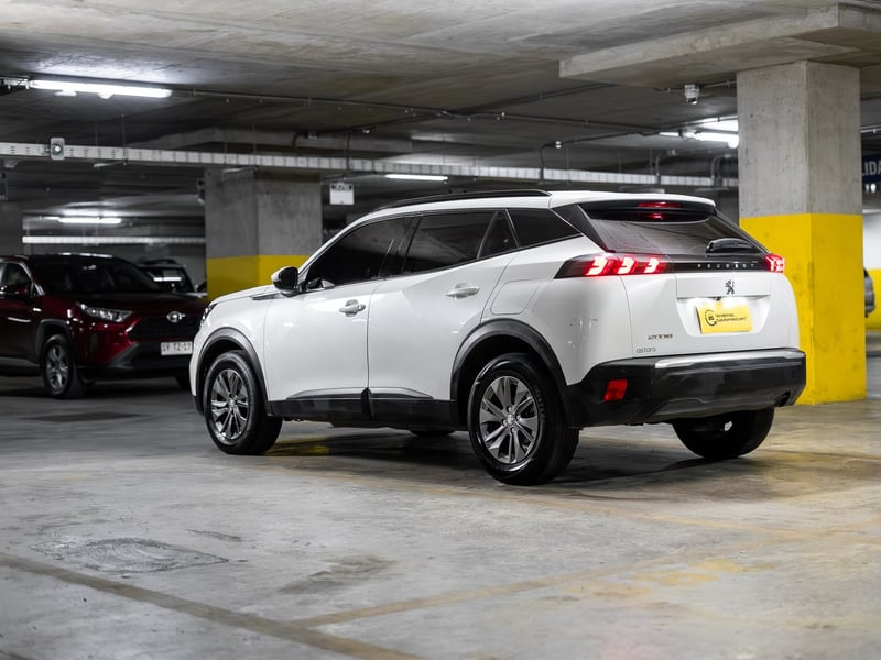 Peugeot 2008 1.5 2021 - Imagen 8 de 17
