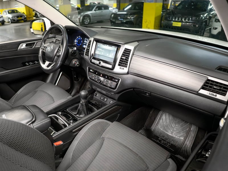SsangYong Rexton 2.2 2020 - Imagen 12 de 18