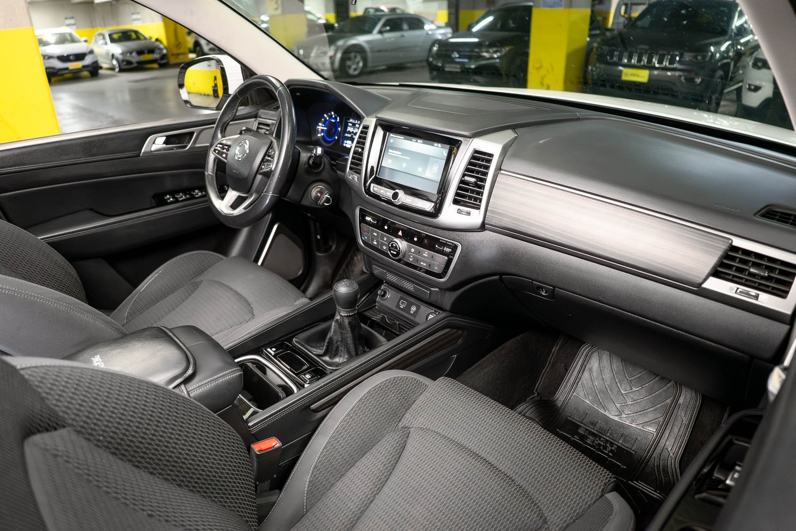 SsangYong Rexton 2.2 2020 - Imagen 12 de 18