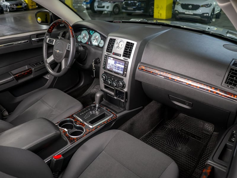 Chrysler 300c 2.7 2009 - Imagen 12 de 20