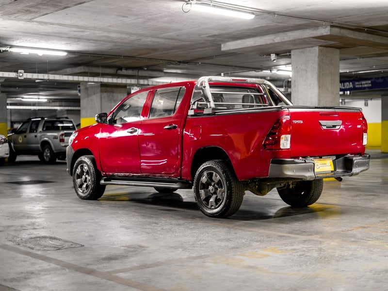 Toyota Hilux 2.4 2023 - Imagen 8 de 18