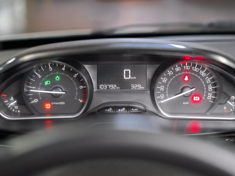 Peugeot 208 1.2 2019 - Imagen 11 de 15