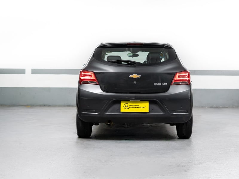 Chevrolet Onix 1.4 2017 - Imagen 6 de 11