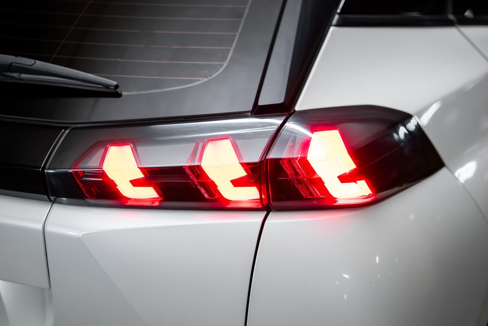 Peugeot 2008 1.5 2021 - Imagen 5 de 17