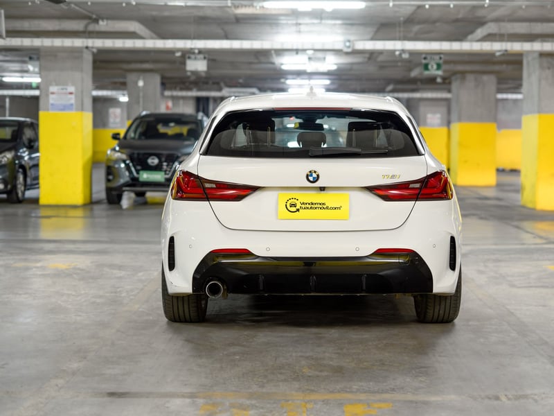 BMW 118i 1.5 2021 - Imagen 9 de 20