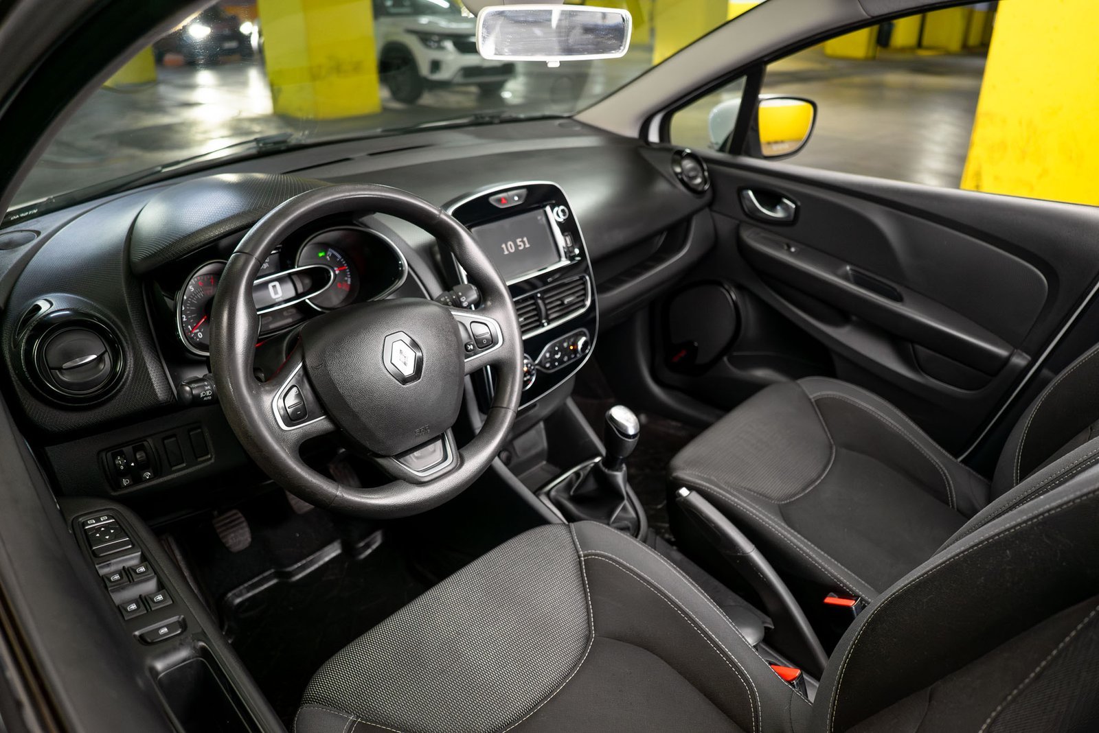 Renault Clio 1.2 2018 - Imagen 11 de 17