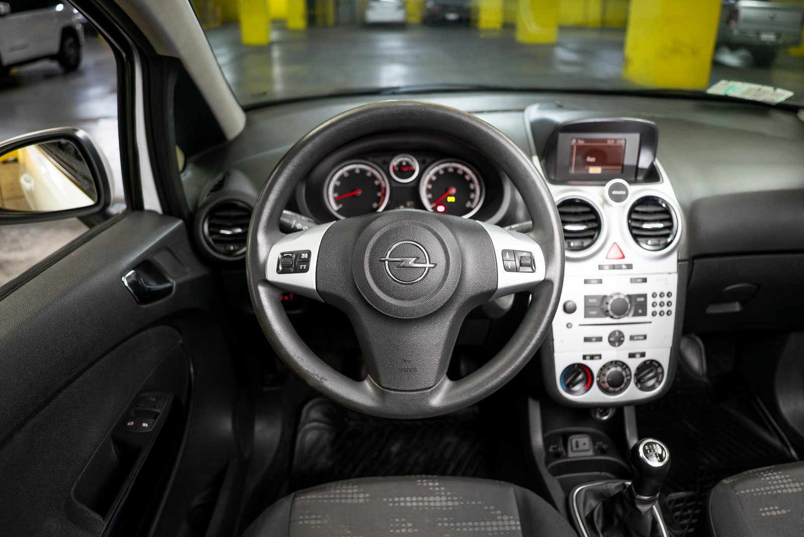 Opel Corsa 1.4 2014 - Imagen 3 de 18