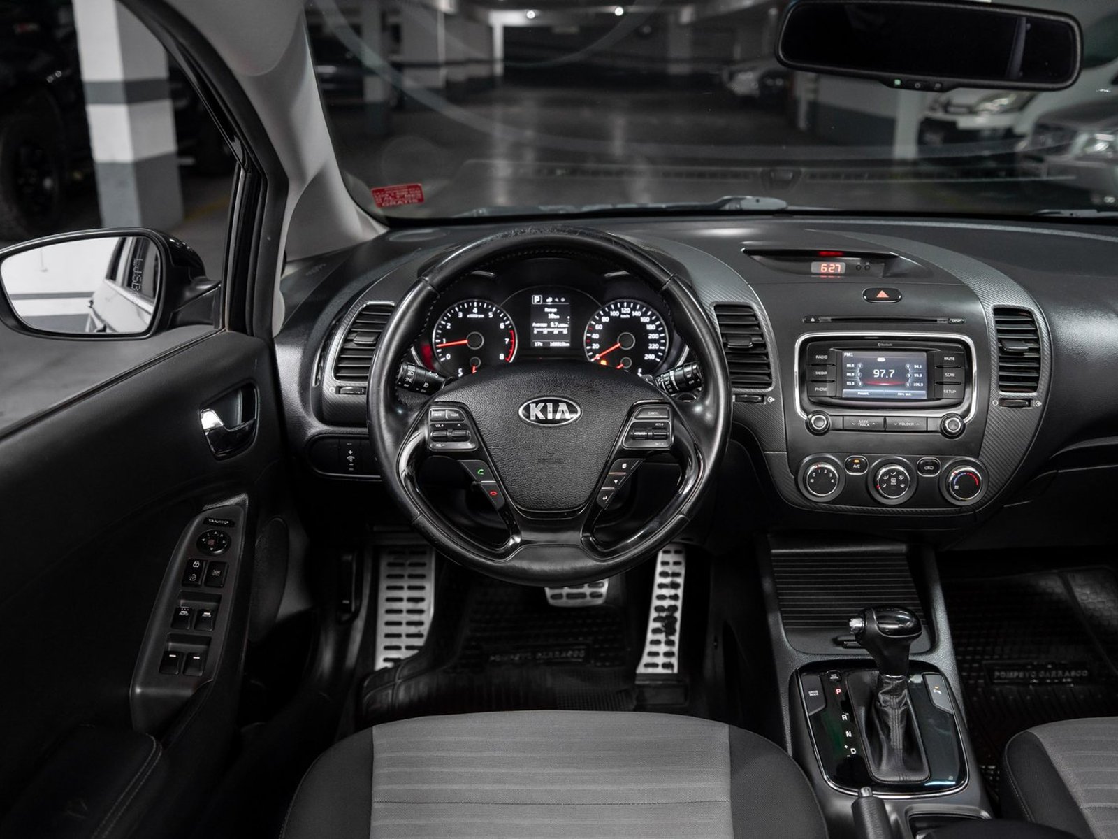 Kia Cerato5 1.6 2019 - Foto 3 de 20