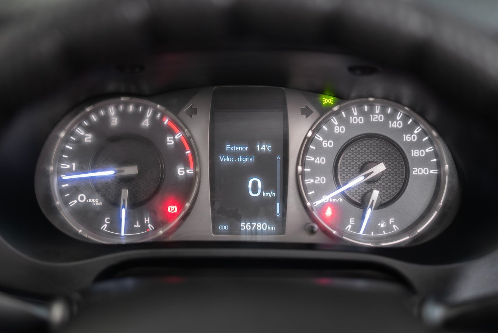 Toyota Hilux 2.4 2023 - Imagen 13 de 18