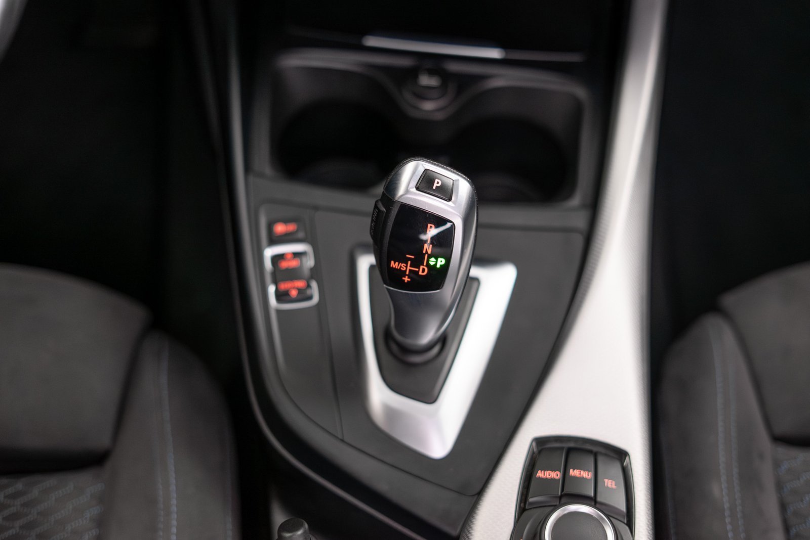 BMW 120i 1.6 2016 - Imagen 18 de 20