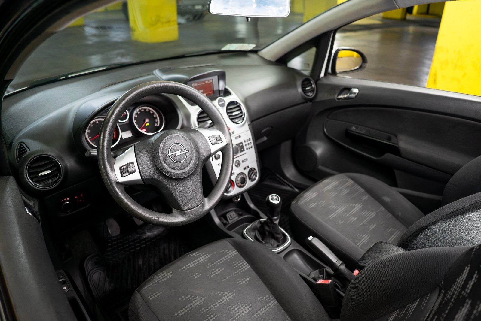 Opel Corsa 1.4 2014 - Imagen 11 de 18