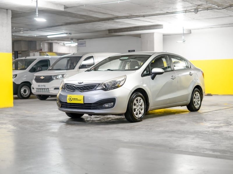 Kia Rio4 1.4 2013 - Imagen 7 de 16