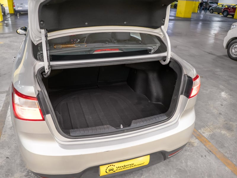 Kia Rio4 1.4 2013 - Imagen 16 de 16