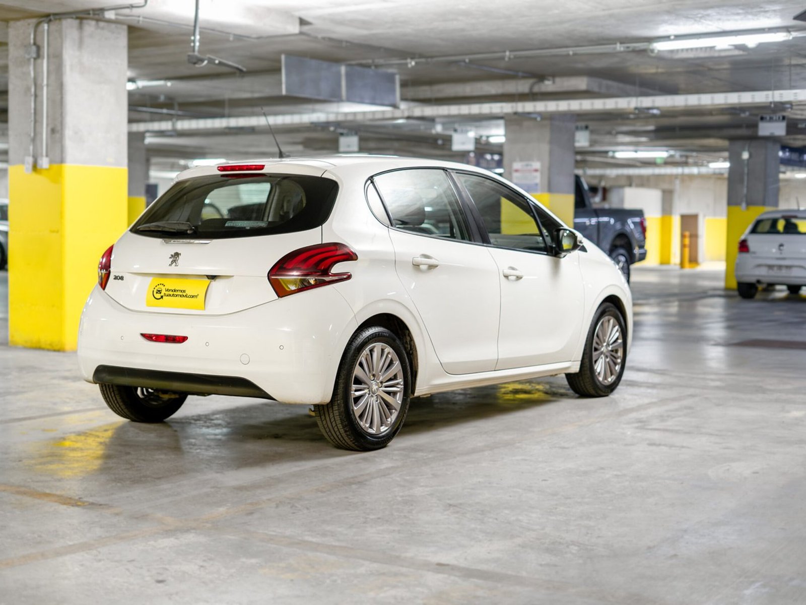Peugeot 208 1.2 2019 - Foto 5 de 15